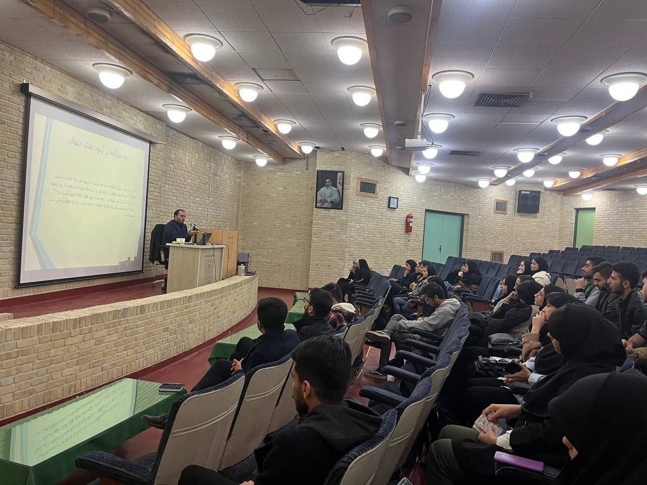 دکتر محمد هادی رستمی